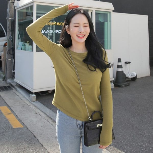 Picture of Derong Long-Sleeved Shirt for Women in Autumn and Winter New Style Fleece-Lined and Thickeneded Half Turtleneck Bottoming Shirt for Women with Western Style Top