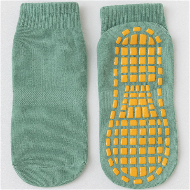 Picture of Factory wholesale trampoline socks dispensing non-slip socks floor socks children's playground early education adult yoga socks