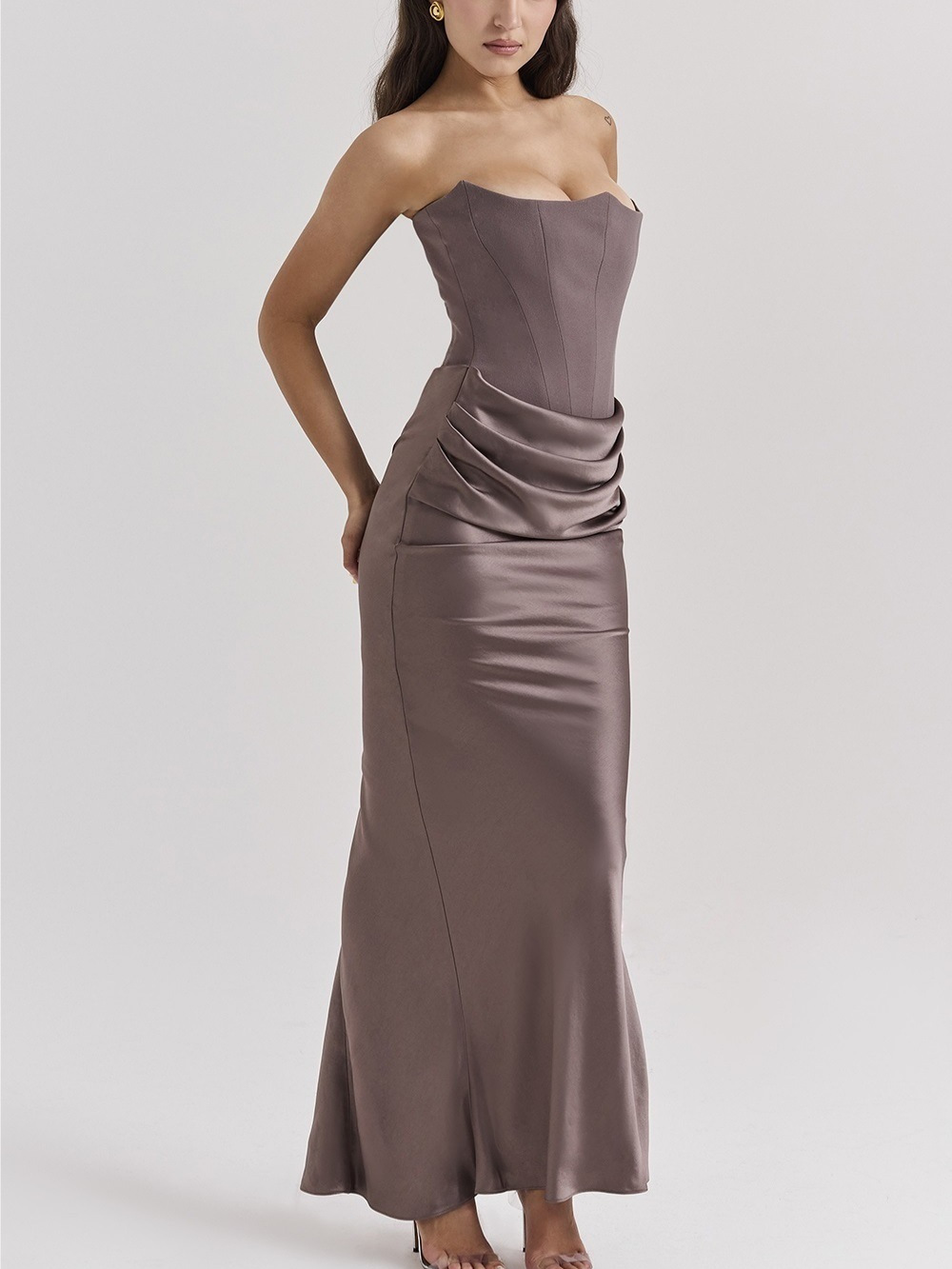 Picture of European and American ins cross-border new multi-color waist tube chest off-shoulder fishbone pleated long hip conjoined dress