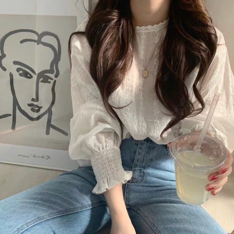 Picture of Korean ins Sweet Style Girl Spring and Autumn Fresh Age-reducing Lace Gouhua Lantern Long-sleeved Shirt Top for Women