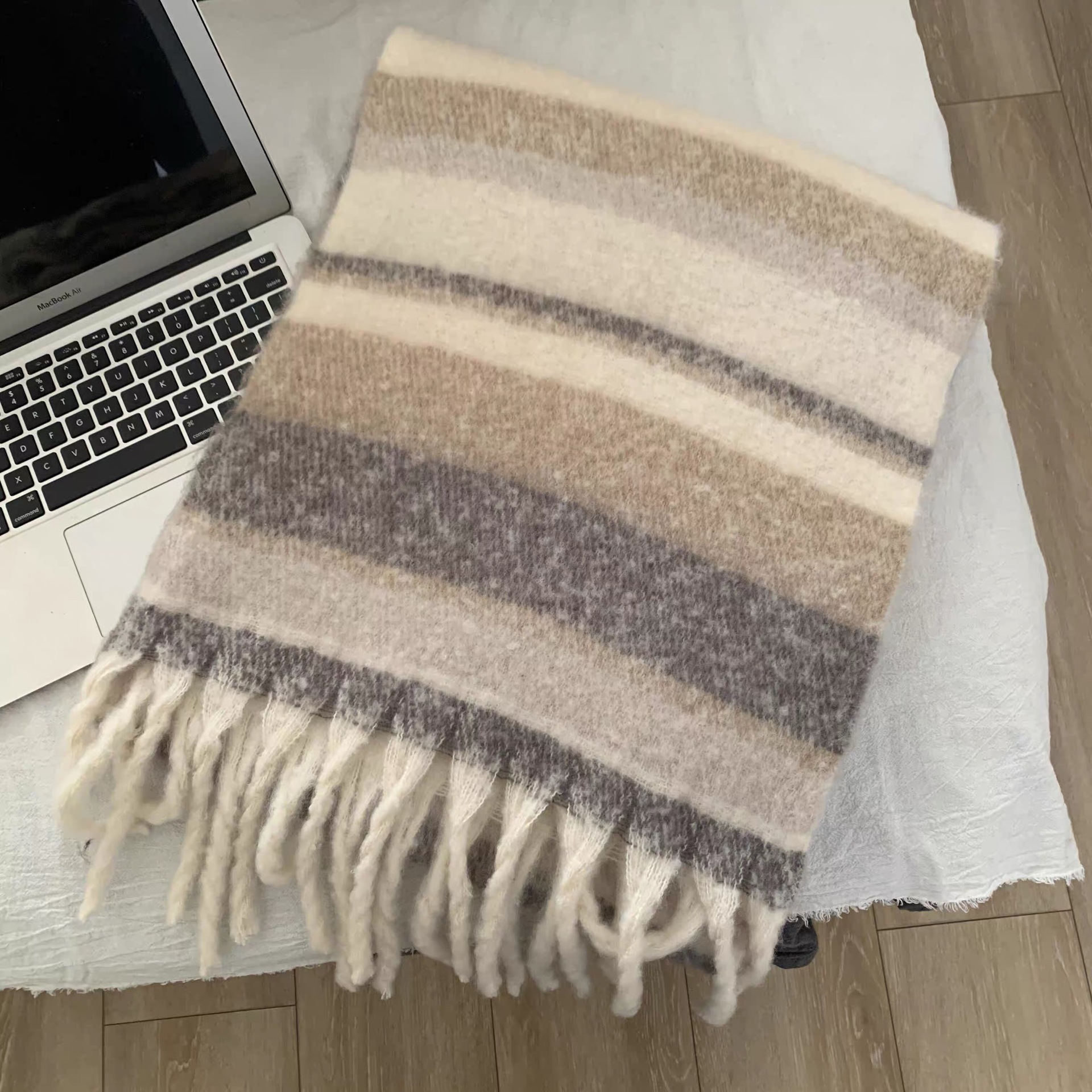Picture of Cross-border solid color new imitation cashmere scarf women's autumn and winter thickened warm shawl solid color student scarf men's wholesale
