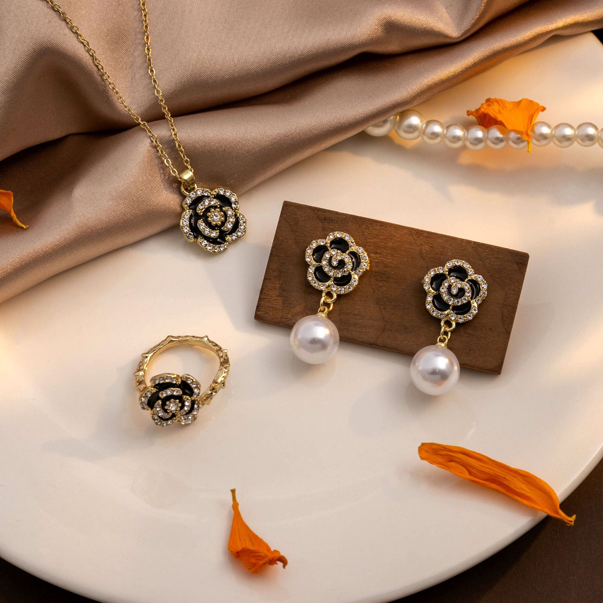 French Retro Exquisite Camellia Necklace Ring suit Light Luxury Metal Design Sense Pearl Earrings suit Women