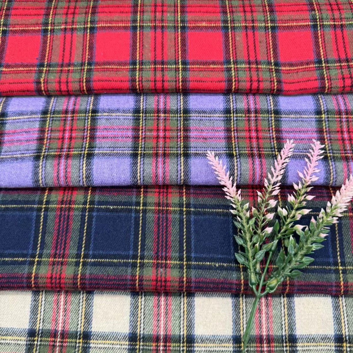 Autumn Twill Single-sided Brushed Shirt Fabric Men's Clothing Fabric Crafts Tablecloth Fabric Available in Stock
