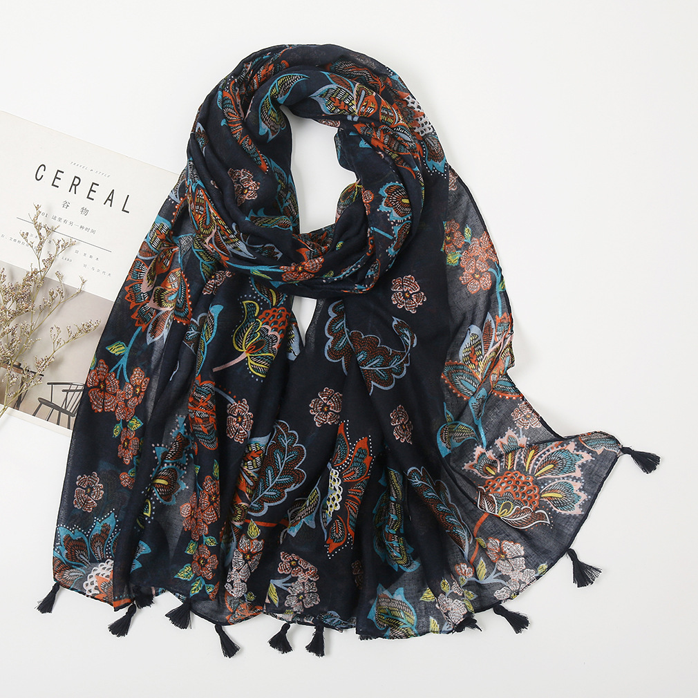Picture of New Artistic Fresh Cotton and Linen Retro Tassel Scarf Women's Printed Beautiful Silk Scarf Japanese Sunscreen Shawl