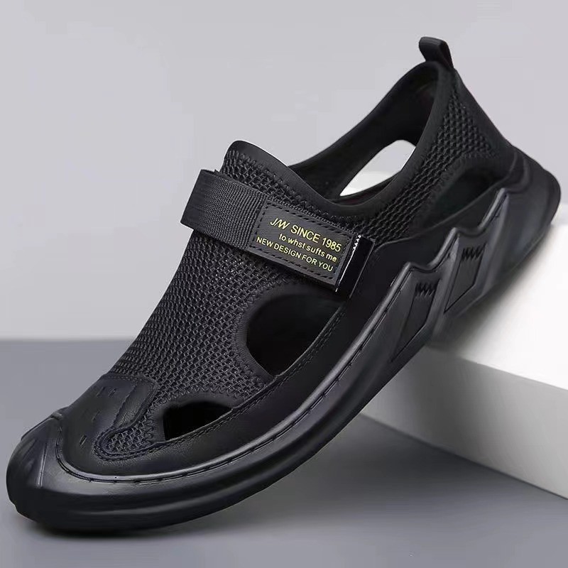 Baotou Sandals Men's 2024 Summer New Soft Leather Mesh Casual Beach Shoes Mesh Breathable Soft Sole Hole Shoes for Men