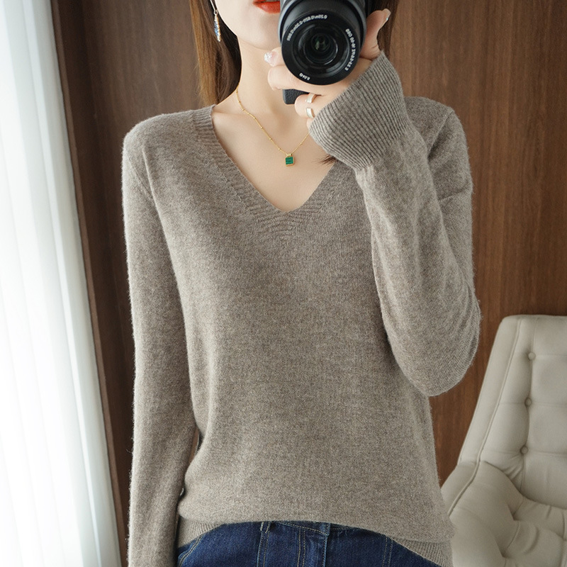Picture of 2025 Spring New Pure Color V Neck Knitted Bottoming Shirt Pullover Slimming Look Sweater Thin Style Western Style Inner Wear