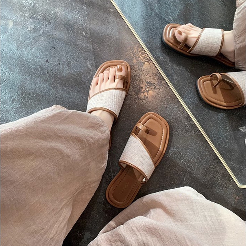 Square toe flip-flops for women 2023 Summer new beach shoes flat flip-flops