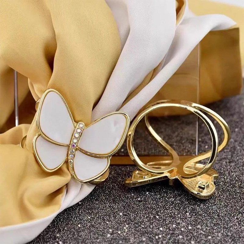 Picture of South Korea multi-functional scarf buckle high-grade Pearl fashion new Camellia windbreaker belt buckle high-end jewelry wholesale
