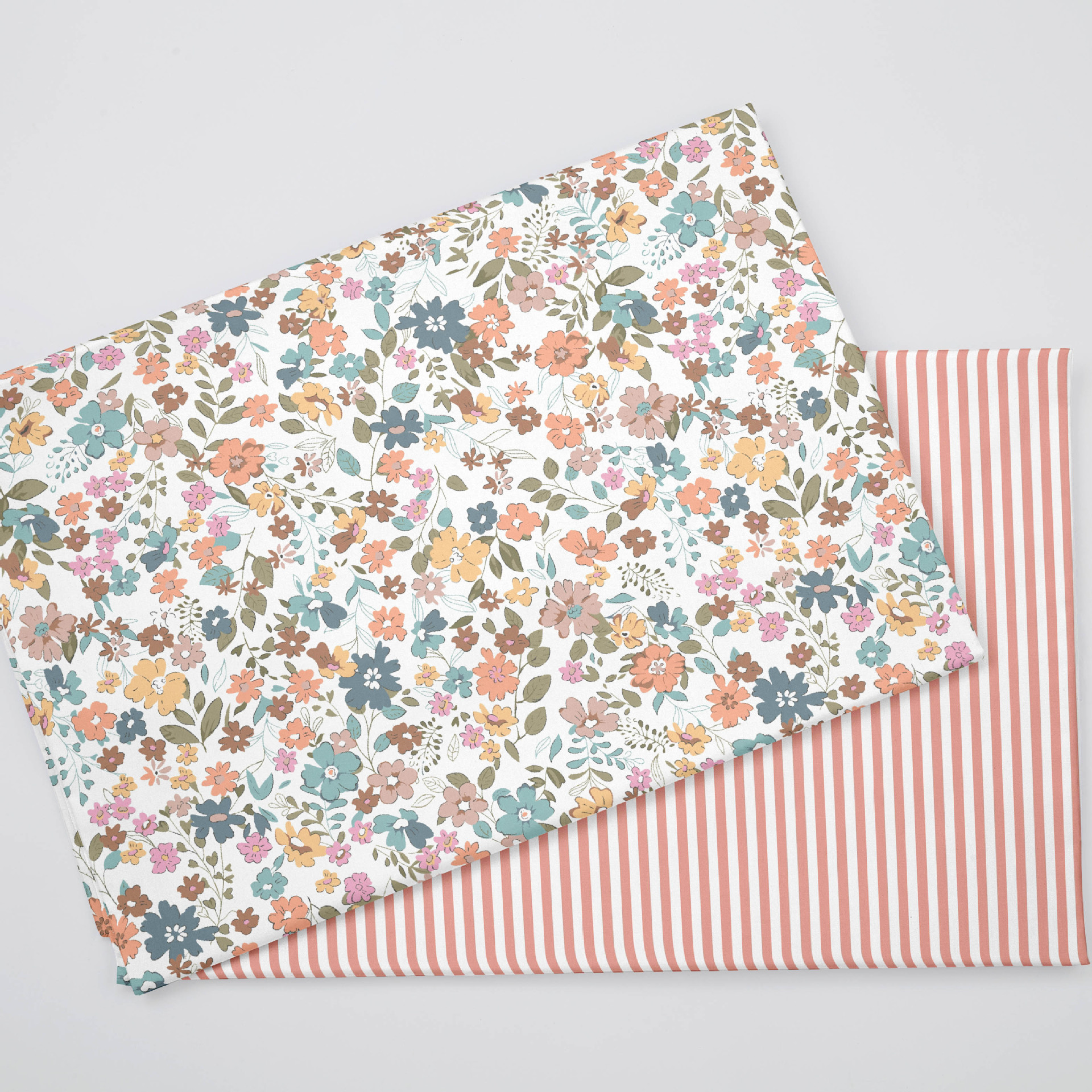 Wholesale Supply of 133*72 Twill Printed Fabric, Small Flower Printed 40 Count Cotton Fabric, 1.6m Width