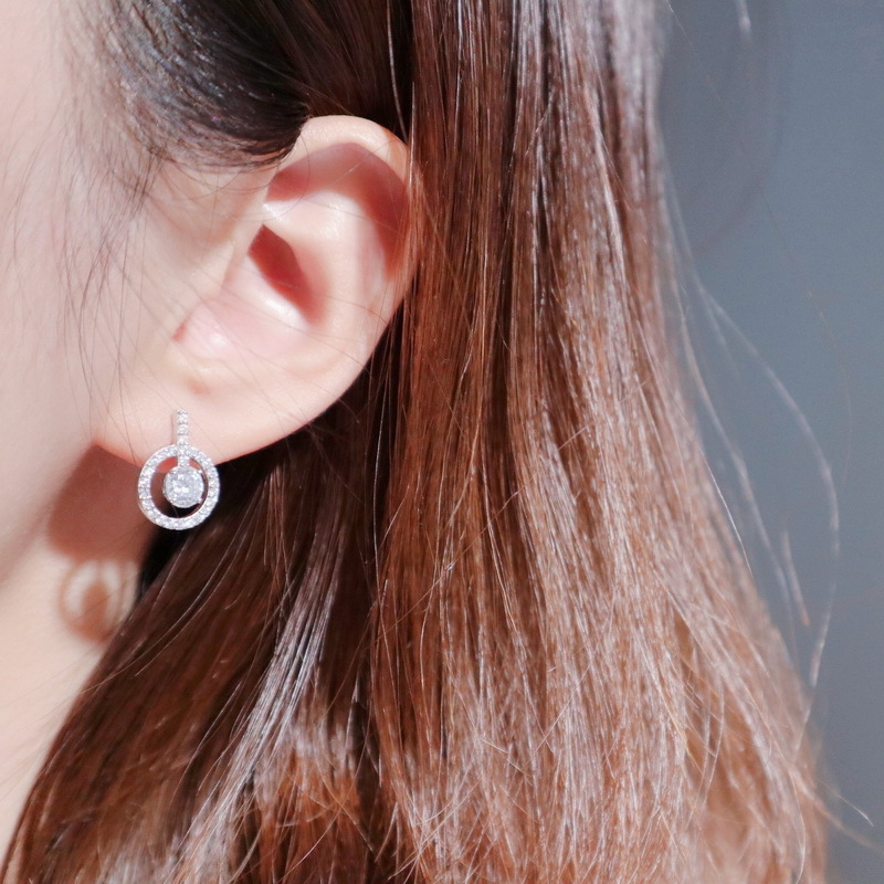 S925 Silver Fashion Four-claw Round Diamond Earrings Women's All-match Fresh and Simple Elegant Full Diamond Hollow Circle Earrings