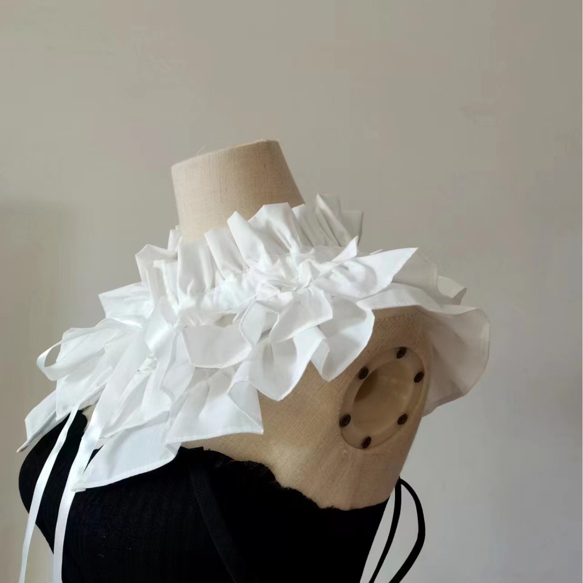 Picture of Pure Cotton Pleated Ruffle Adjustable Collar for Women, French Stand Collar, Pleated Multifunctional Detachable Collar, Total Length 75cm, Turn-Down Collar