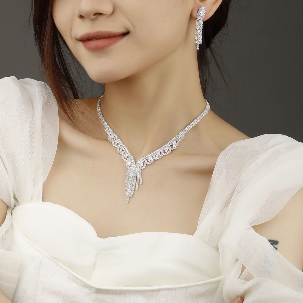 20221 cross-border hot selling factory in stock high-grade zircon earrings earrings necklace bracelet three-piece set wedding first