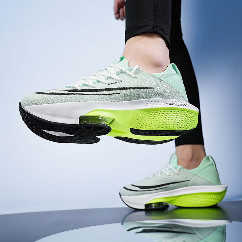 2025 Spring and Summer Cross-border plus size Men's Mesh Lightweight Running Shoes Outdoor Hiking Breathable Casual Sports Trendy Shoes for Men