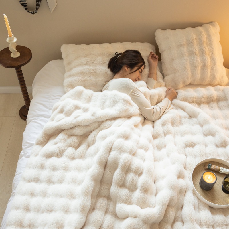 Picture of Tuscan Blanket Imitation Rabbit Blanket Bubble Velvet Blanket Double-sided Thickened Office Nap Blanket Sofa Cover Blanket