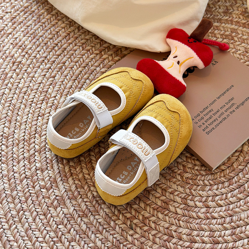 Picture of Shallow German training shoes 2025 autumn new Korean version of girls' casual sneakers soft-soled Mary Jane soft-soled Forrest Gump shoes