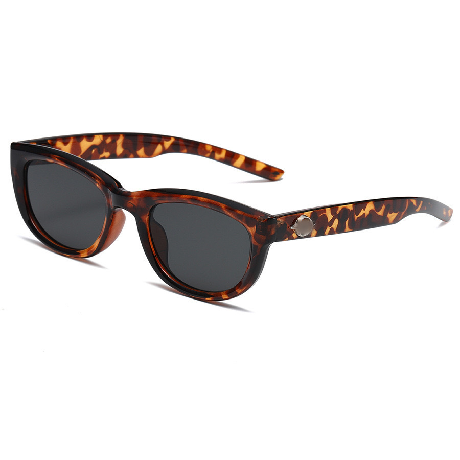 Picture of New sunglasses women's high-end anti-ultraviolet sunglasses men's European and American retro fashion oval small frame high color value