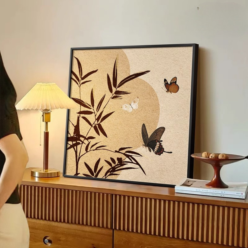 French Middle Style Bedroom Bedside Table Pendulum Living Room Vintage Butterfly Decorative Painting Restaurant Simple High-end Hanging Painting