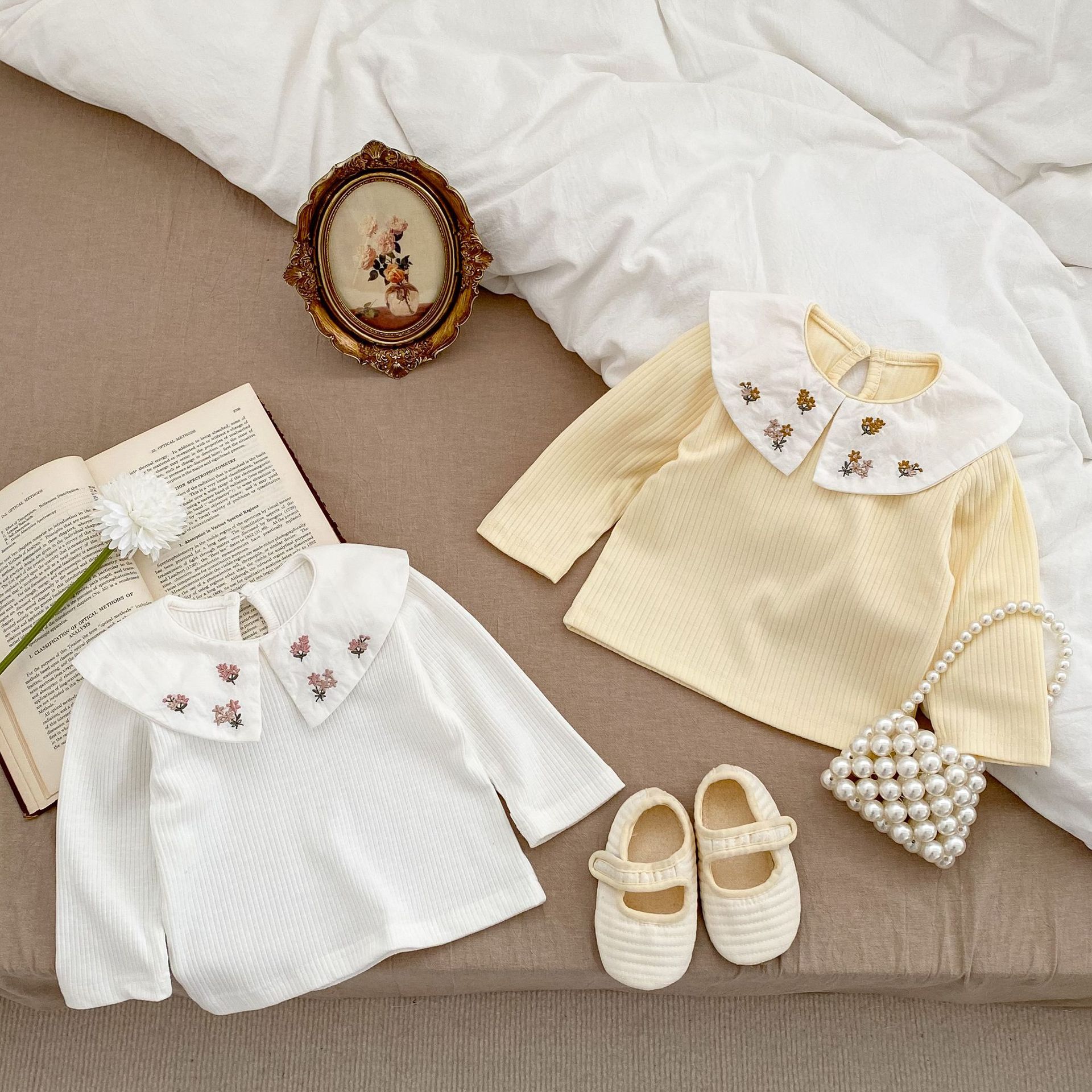 Picture of Ins2025 Baby Girl Thin Bottoming Shirt Cotton Embroidered Collar Baby Doll Shirt Infant Long-Sleeved T-Shirt Inner Top