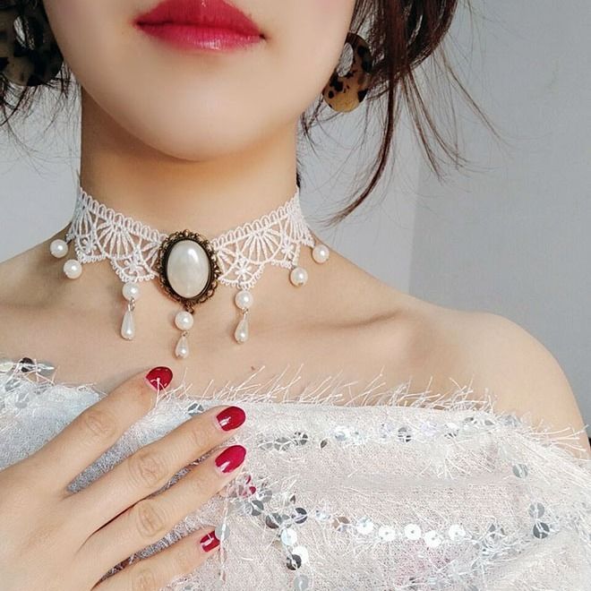 Picture of Cross Border Accessories Women's Neck Strap Court Gothic Spice Girl Neck Chain Lace Necklace Choker Clavicle Chain Collar Collar Vintage