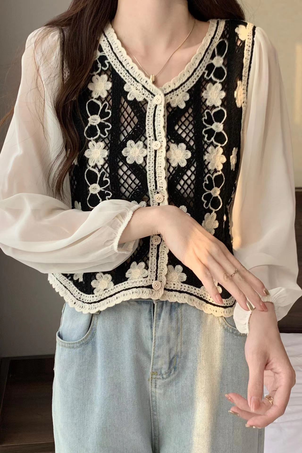 Picture of Spring poem ~ plus size retro Korean style personalized three-dimensional hollow-out knitted chiffon long-sleeved shirt for women