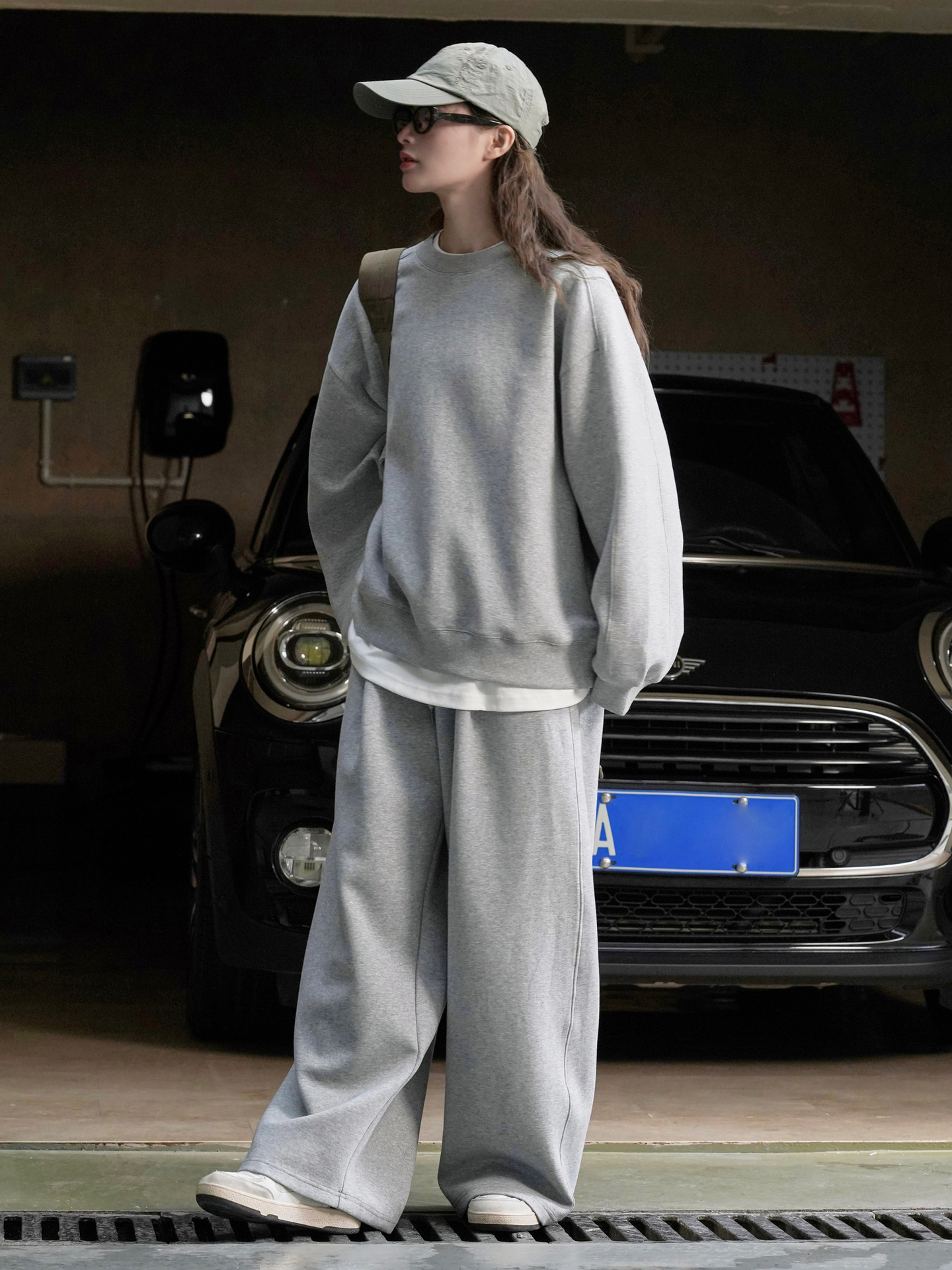 Picture of Lu Fu Spring New Korean Ins Casual Air Layer Sweatpants Loose Silhouette Wide Leg Slimming Look Sports Pants for Women