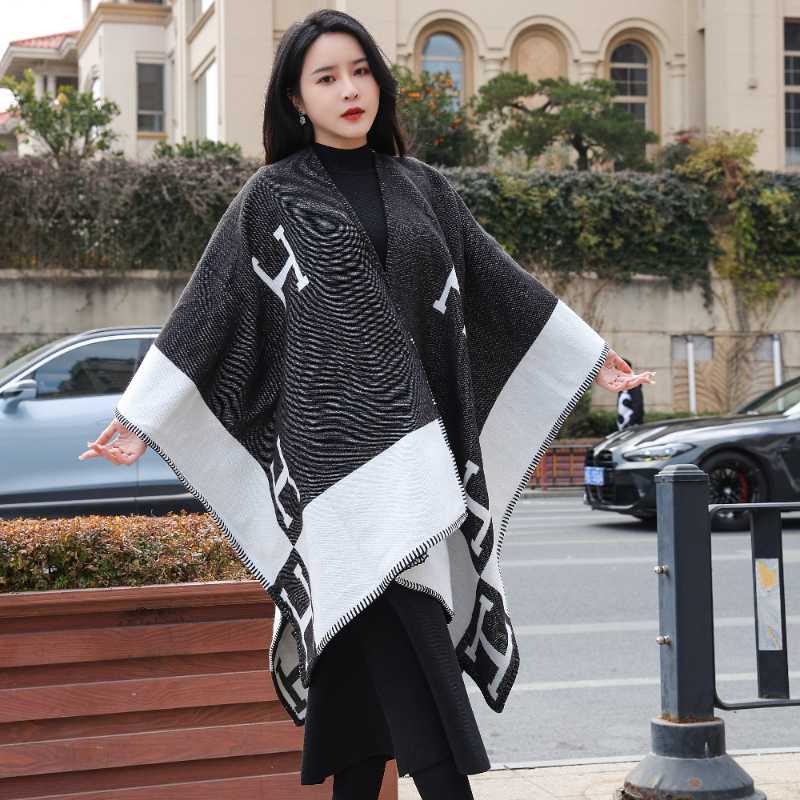 Picture of Cross-Border Amazon Fleece Blanket Single Blanket Air Conditioning Blanket Sofa Cover Blanket Nap Blanket H Letter Aviation Flight Blanket