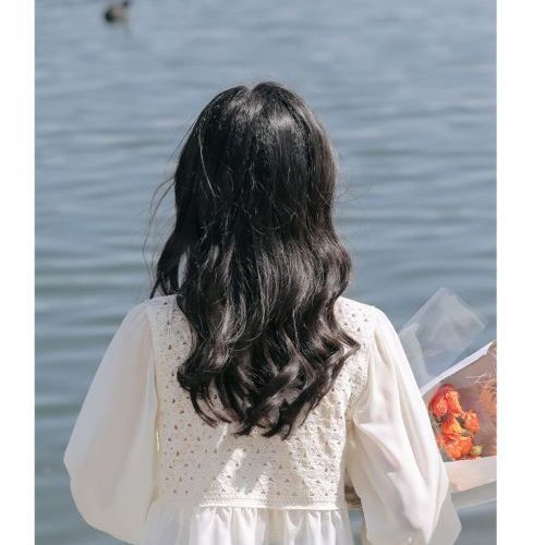Picture of French Design Sense Striped Crochet Hollow Shirt Autumn New Niche Knitted All-match Puff Sleeve Top Trendy Version