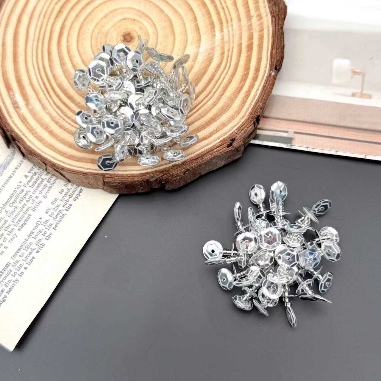 Picture of New girl new sequin rice bead loose flower earrings accessories DIY handmade fashion headgear earrings shoe flower pendants