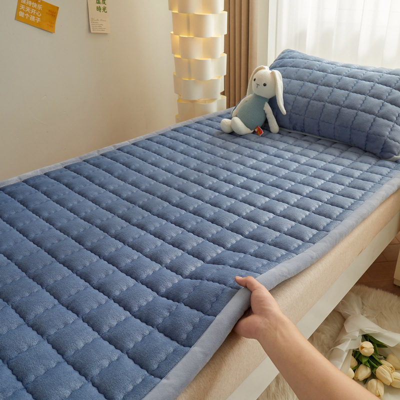 Picture of Milk Velvet Mattress Home Foldableing Soft Cushion Student Bedding Three-Piece Set Printed Dormitory Mat Special Single Mattress