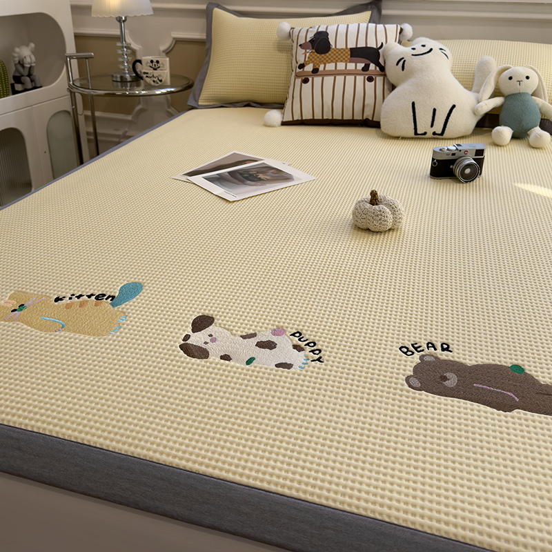 Picture of Summer 100% Polyester Ice Bean Mat Three-Piece Set Ice Silk Mat Fitted Sheet Air-Conditioned Soft Mat Type a Maternal and Infant Grade