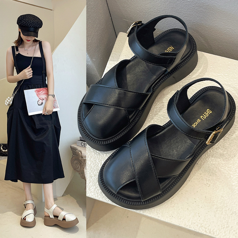 Toe sandals women's summer wholesale new thick-soled beach Roman shoes fairy with skirt pig cage shoes flat shoes