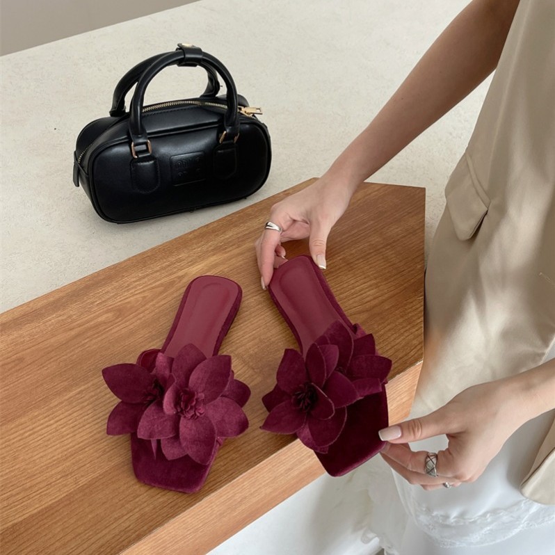 2024 New Fashion Flat Slippers Rose Flower Elegant Niche Half Slippers Women Open Toe Sandals
