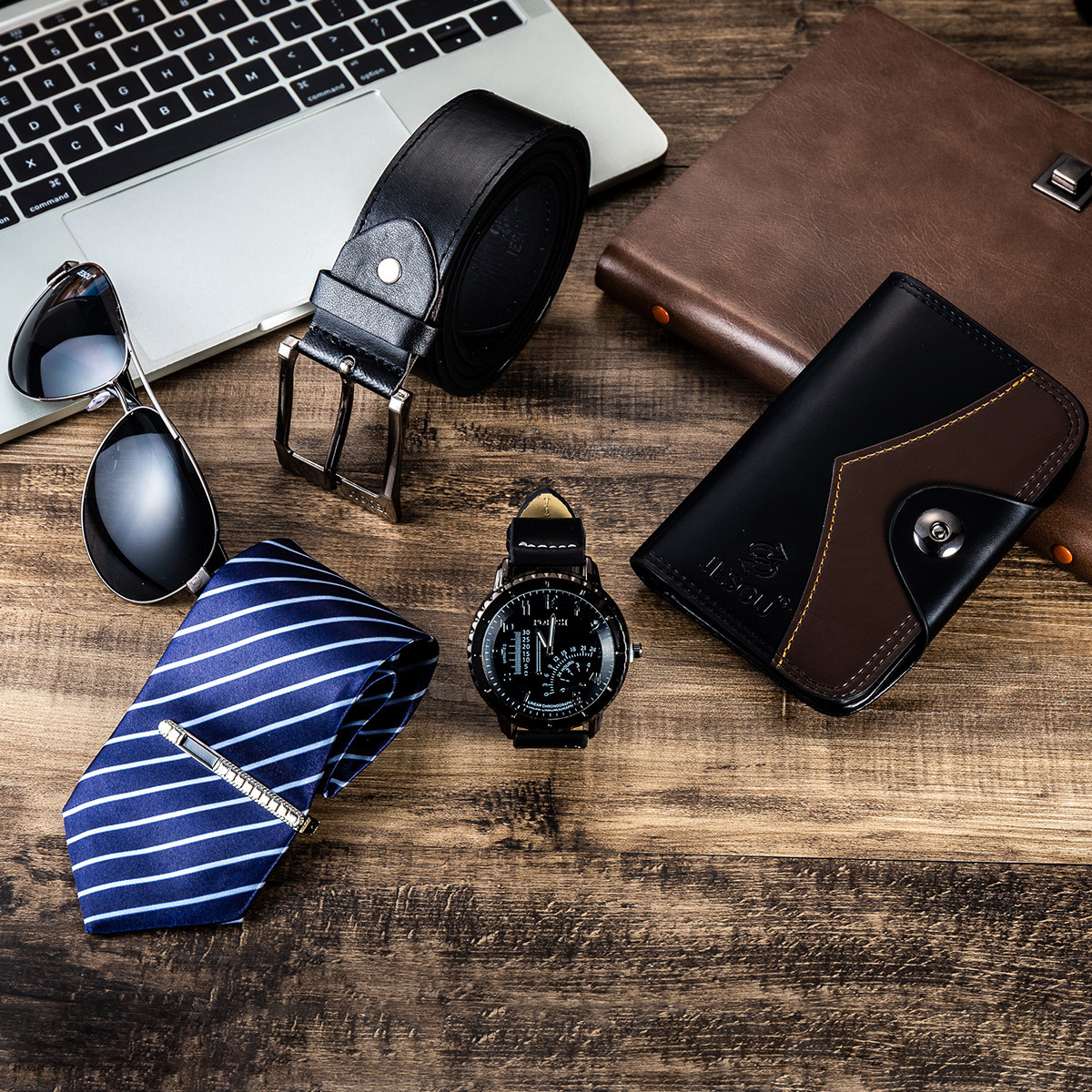 Picture of Men's Watch Set Factory Direct Sale Fashion Foreign Trade Quartz Glasses Belt Wallet Random Tie Business
