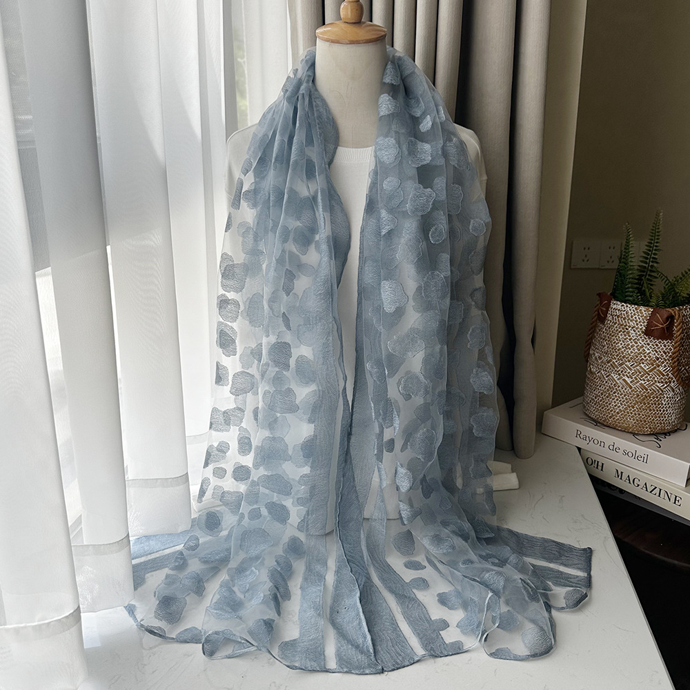 Picture of Foreign Trade Cotton Linen Scarf Scarf Women's Autumn and Winter Gradient Color-matching Japanese and Korean Lady Mori Girl Style Slub Yarn Shawl
