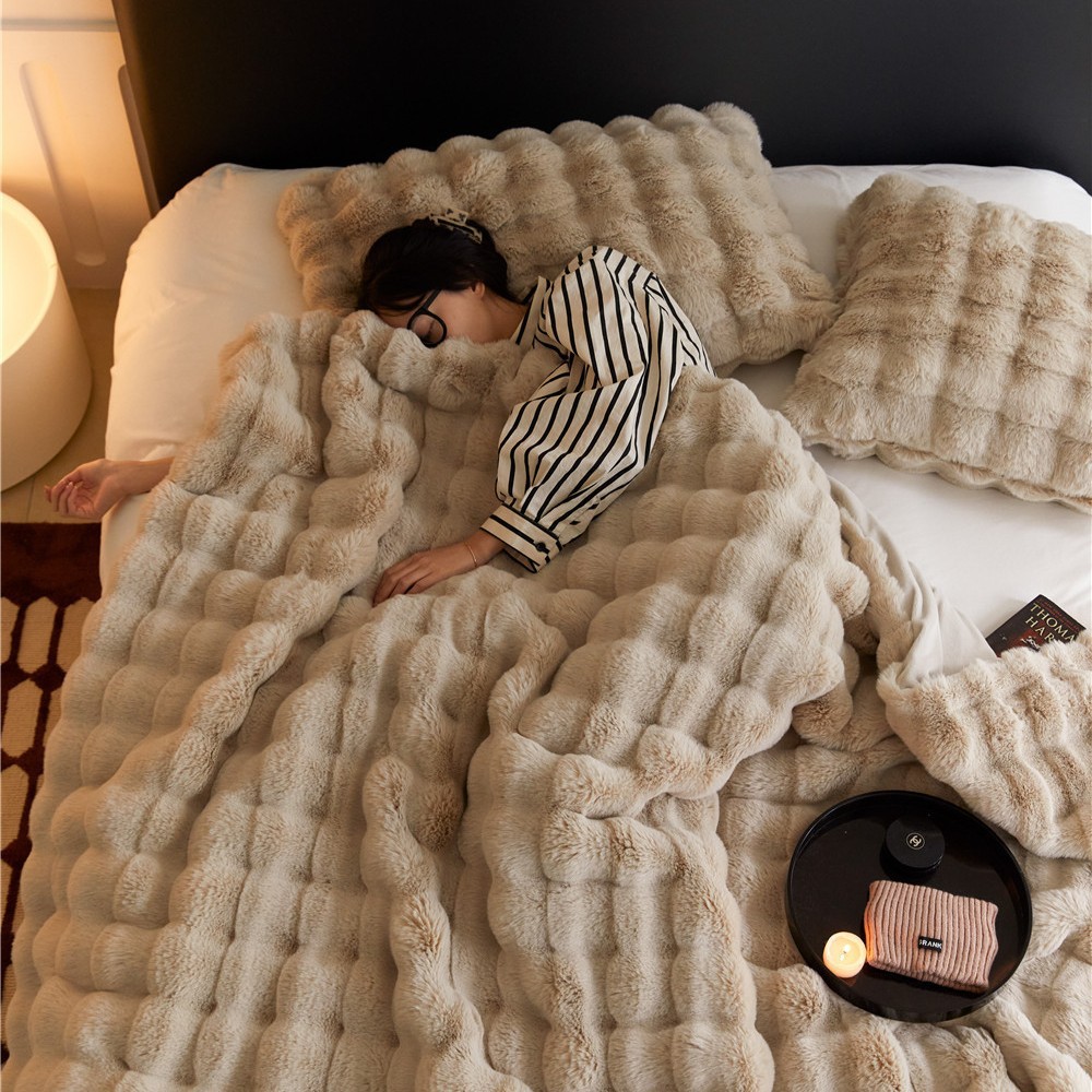 Picture of Tuscan Blanket Imitation Rabbit Blanket Bubble Velvet Blanket Double-sided Thickened Office Nap Blanket Sofa Cover Blanket