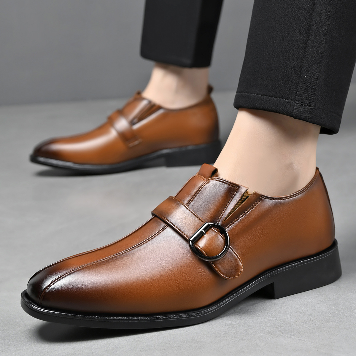 Cross-Border E-Commerce 2025 New Autum Men's Business British Pointed Leather Shoes Lazy Slip-On Korean Style Formal Leather Shoes