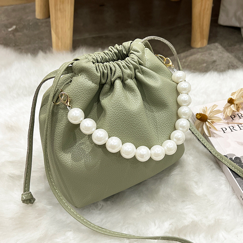 Picture of Sweet and cute mini bucket bag pearl beaded handbag handbags crossbody women's bag wholesale a generation of hair
