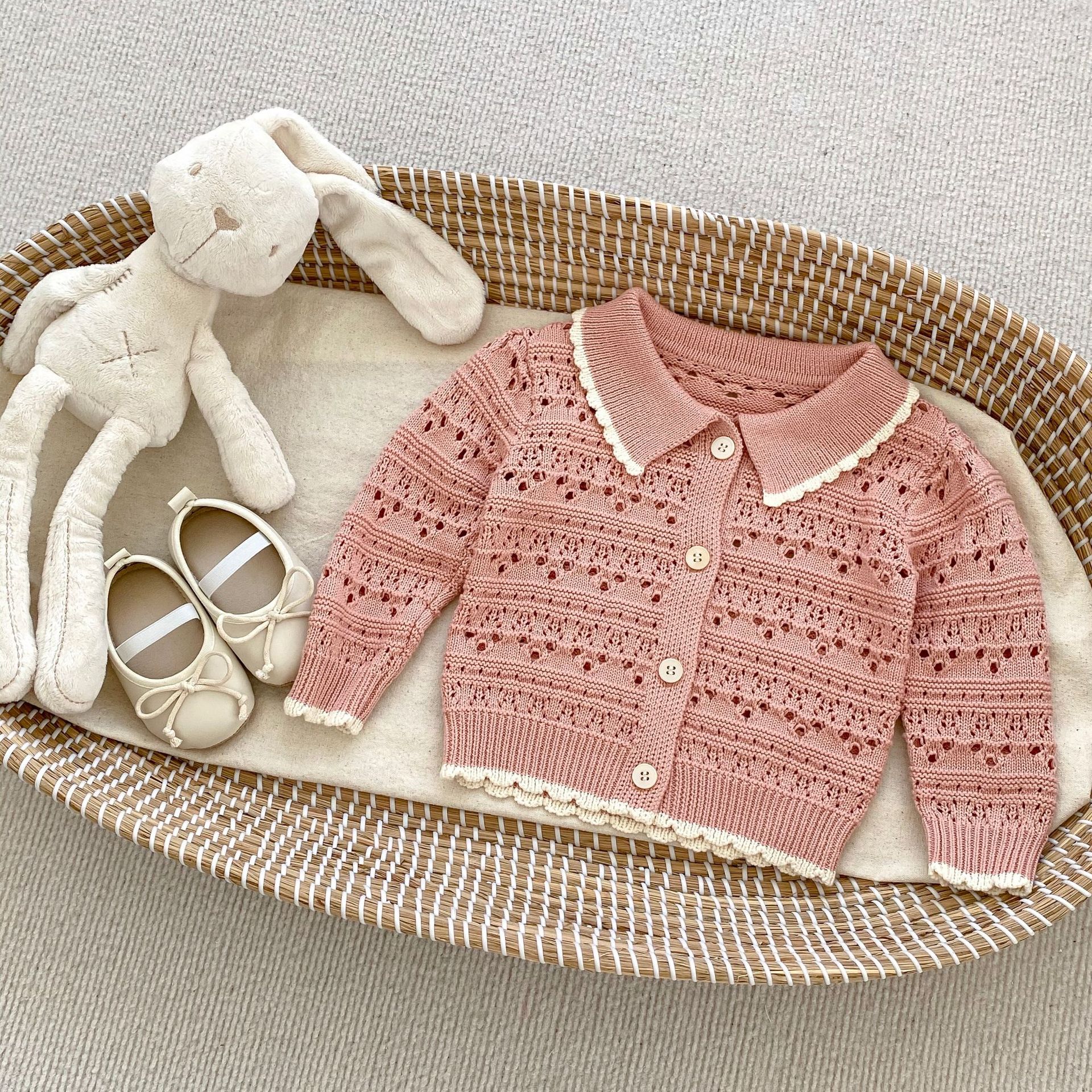 Picture of 2025 Spring Girls' Stylish Long-Sleeve Cardigan Infant Little Chanel-Style Lapel Knitted Hollow Sweater Jacket