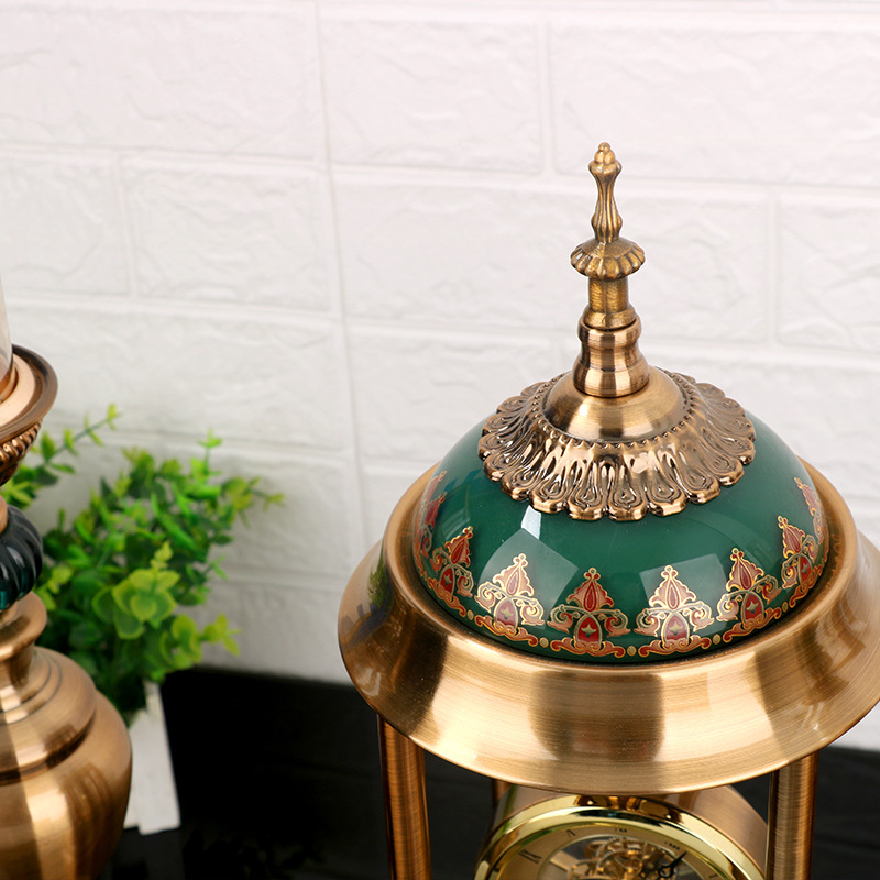 Picture of American Clock Table Clock Living Room Ornaments Thickeneded Luxury Retro Table Clock Bedroom Accessible Luxury Special Clock Desktop Ornaments