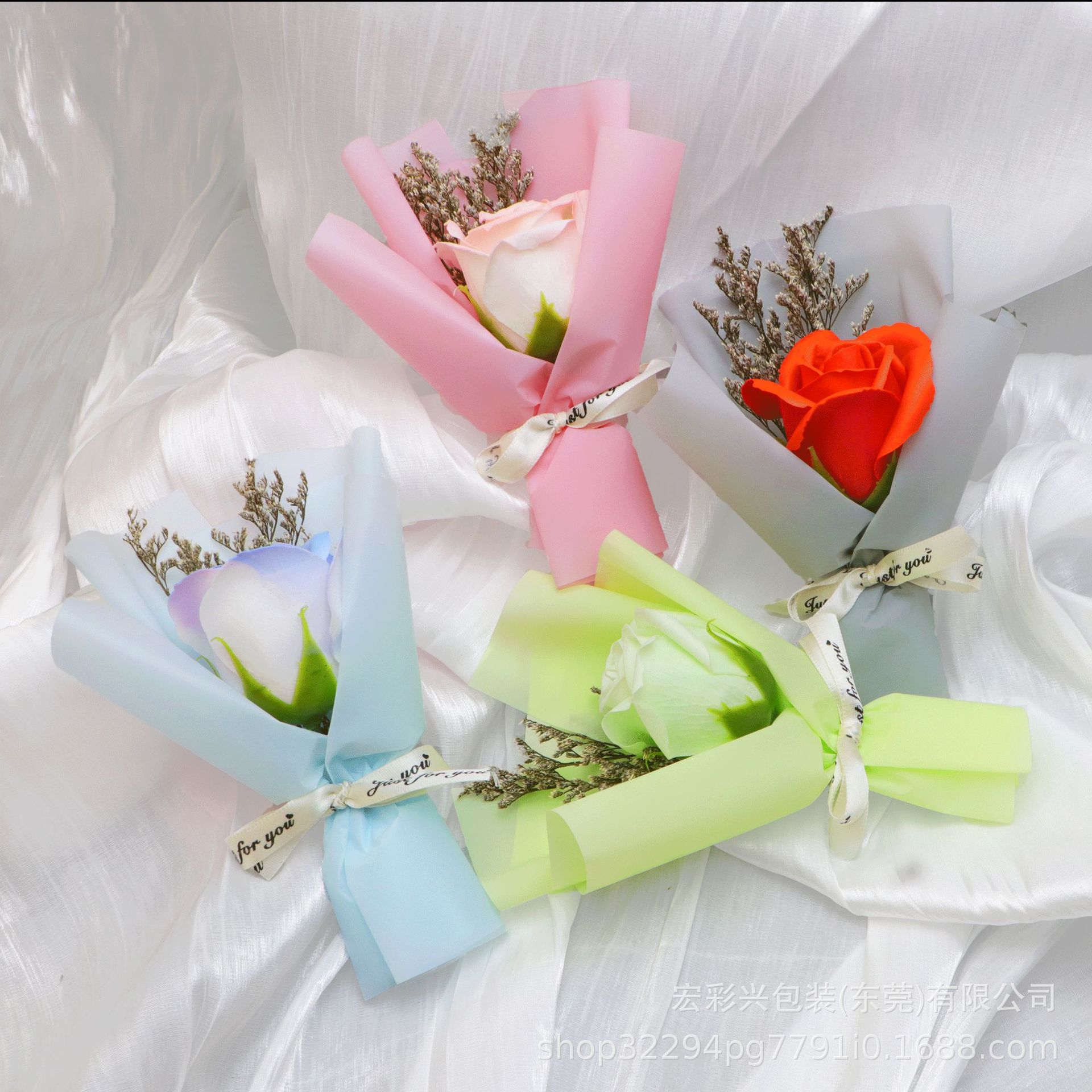 Matching gift small bouquet finished soap rose small bouquet Valentine's Day Tanabata Festival mini bouquet