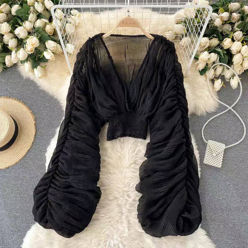 Picture of 2025 New Korean Style Pleated Short Puff Sleeve Chiffon Shirt Summer Versatile Outer Collar Temperament Short Top
