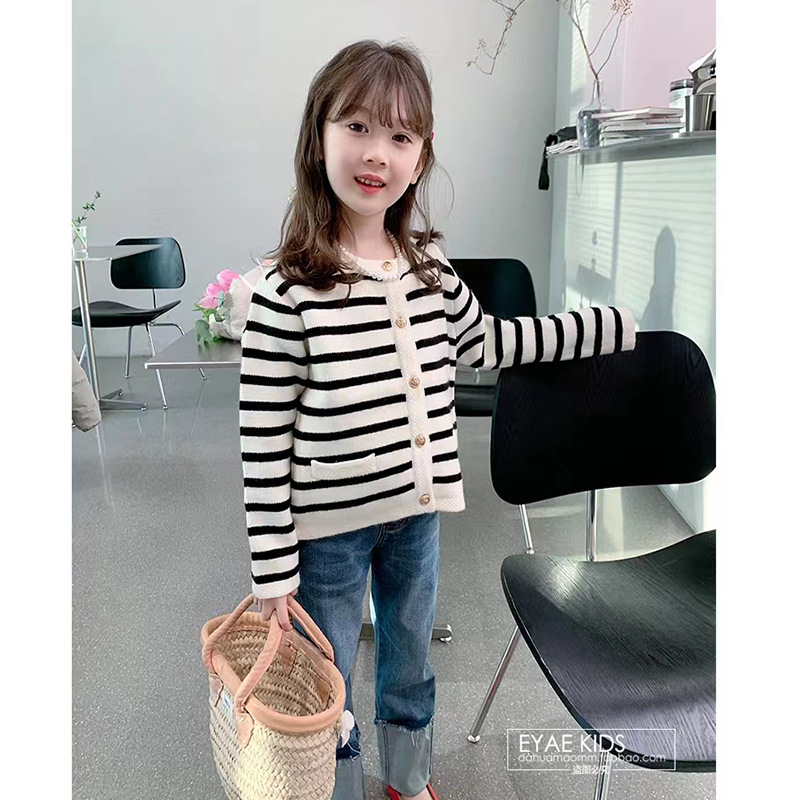 Picture of Girls' coat spring and autumn children's cardigan striped knitted outerwear autumn and winter children's Korean style western style sweater coat