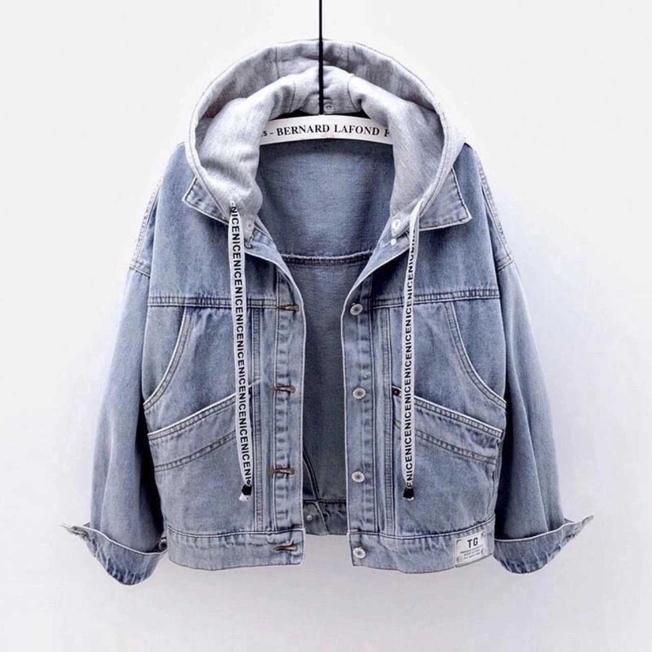Picture of Denim short coat women's loose Korean style short autumn and winter bf long sleeve hooded jacket large pocket versatile top fashion
