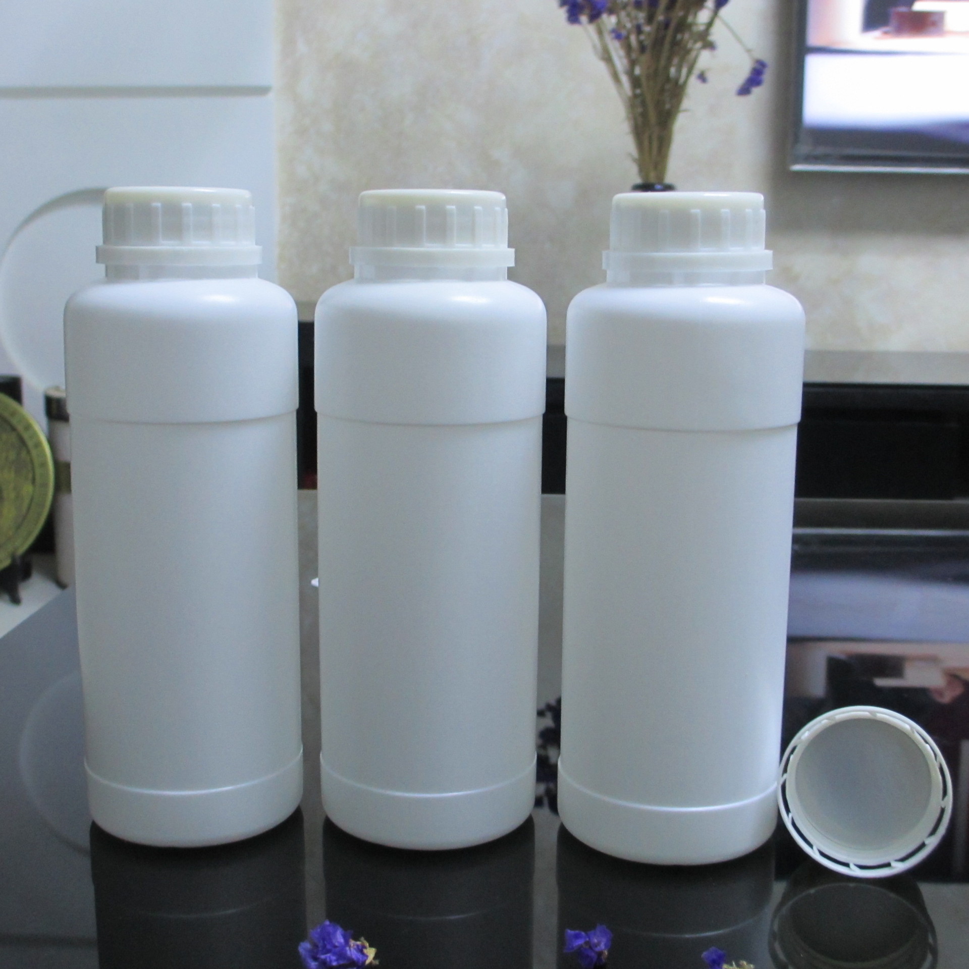 In stock wholesale 500ml plastic bottle agricultural medicine bottle chemical packaging bottle liquid sub-bottle ink bottle
