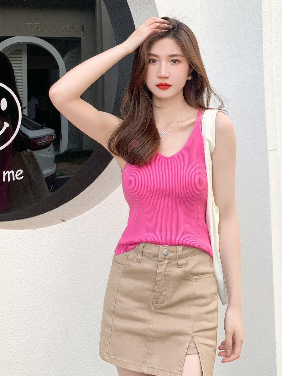 Picture of 2025 Spring and Summer Camisole Women's Spice Girl Short Knitted Casual Slim-fit Sleeveless Base Top