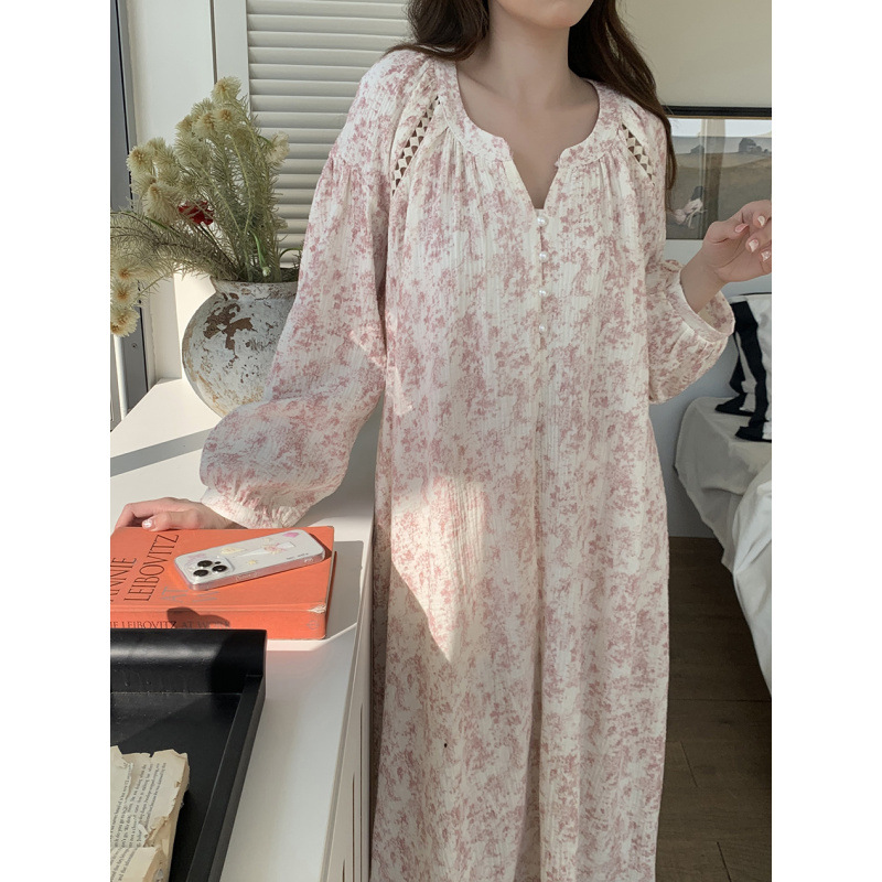 Real photo of the 2025 autumn new INS Korean ink painting round neck lace loose double-layer cotton yarn loungewear for sleep