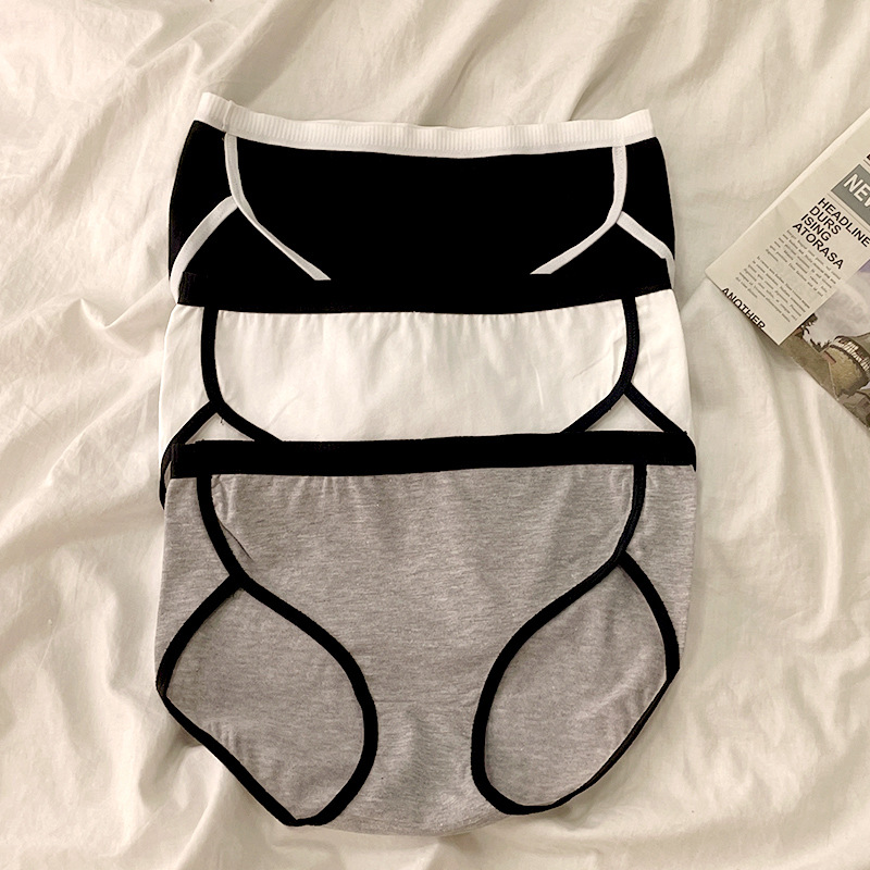 Cotton Underwear for Girls, Mid-Waist Korean Style, Hip-Lifting, Large Size, Breathable Triangle Briefs, Thin Black, White, and Gray, Hip-Lifting and Shaping