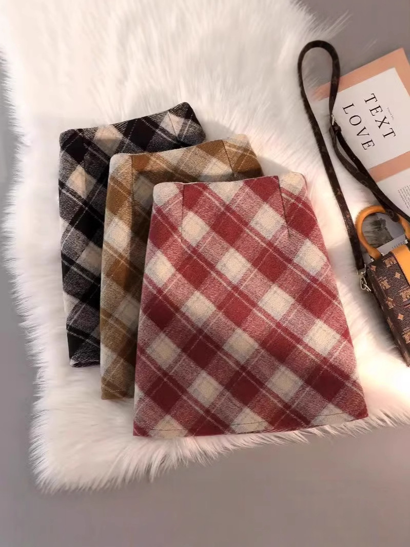 Woolen Plaid Skirt Women's Autumn and Winter 2024 New High Waist Slimming All-match Hip A- line Skirt