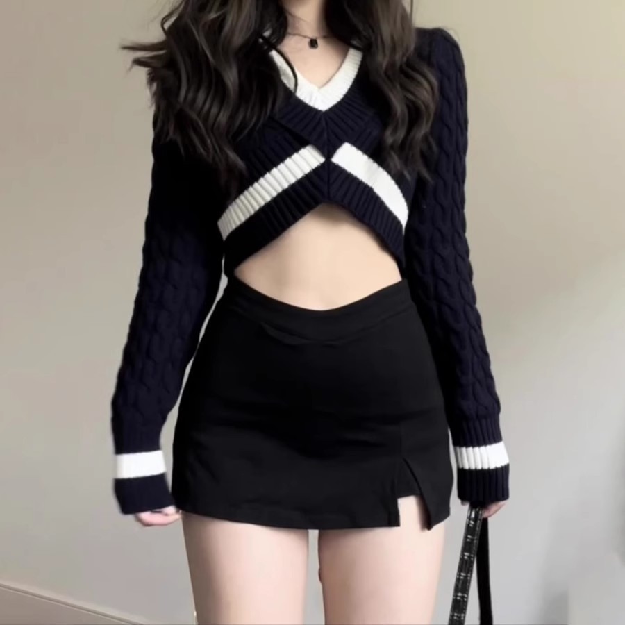 New 2024 Spring American Style Hot Girl Exhibit Waist V-shaped Hip Skirt Women's All-match Split A- line Super Short Pants Skirt