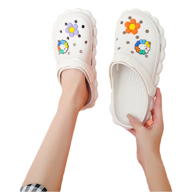 2025 Bear Croc Shoes Sandals Women's Fashion Home Lazy Beach Baotou Half Sandals Women's Summer Outerwear